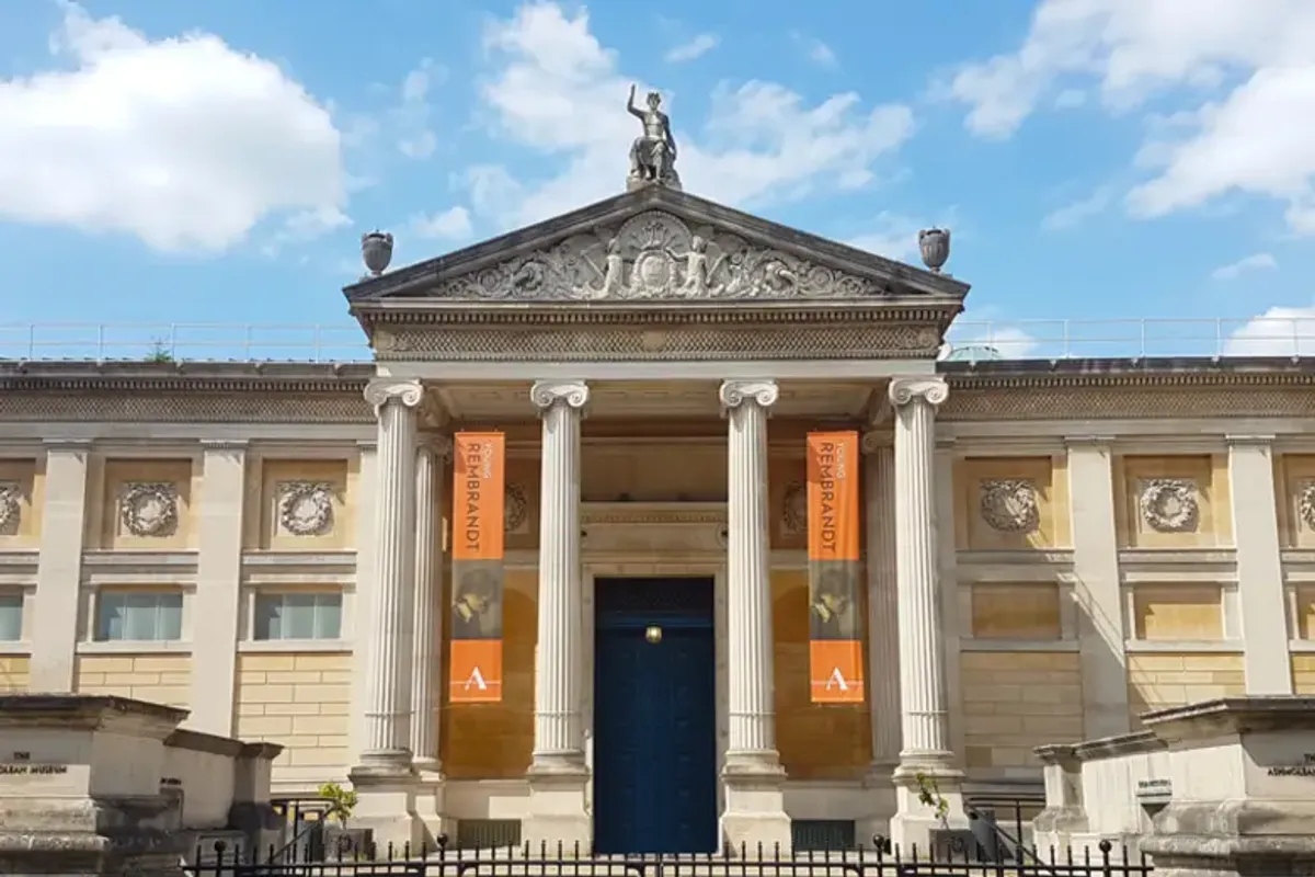 Ashmolean Museum, wedding venue in Oxfordshire, UK