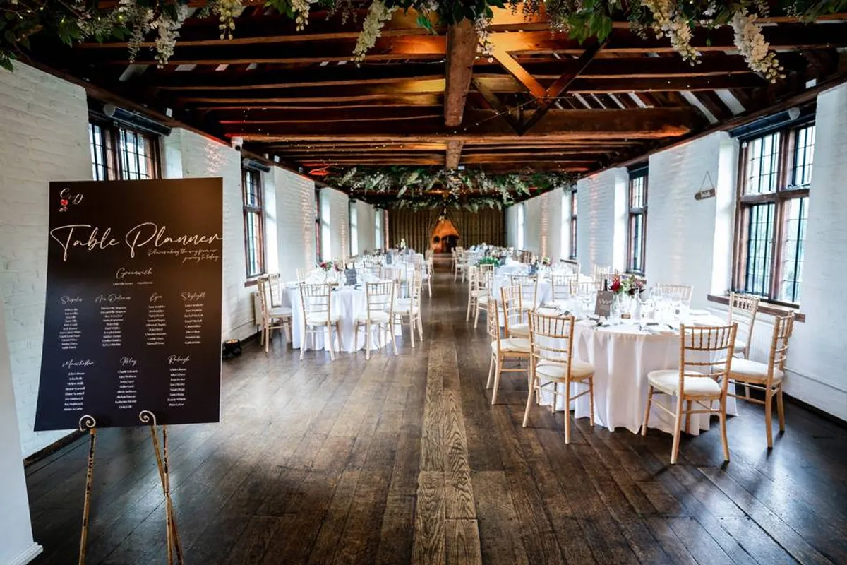 Tudor Barn Eltham photo 8
