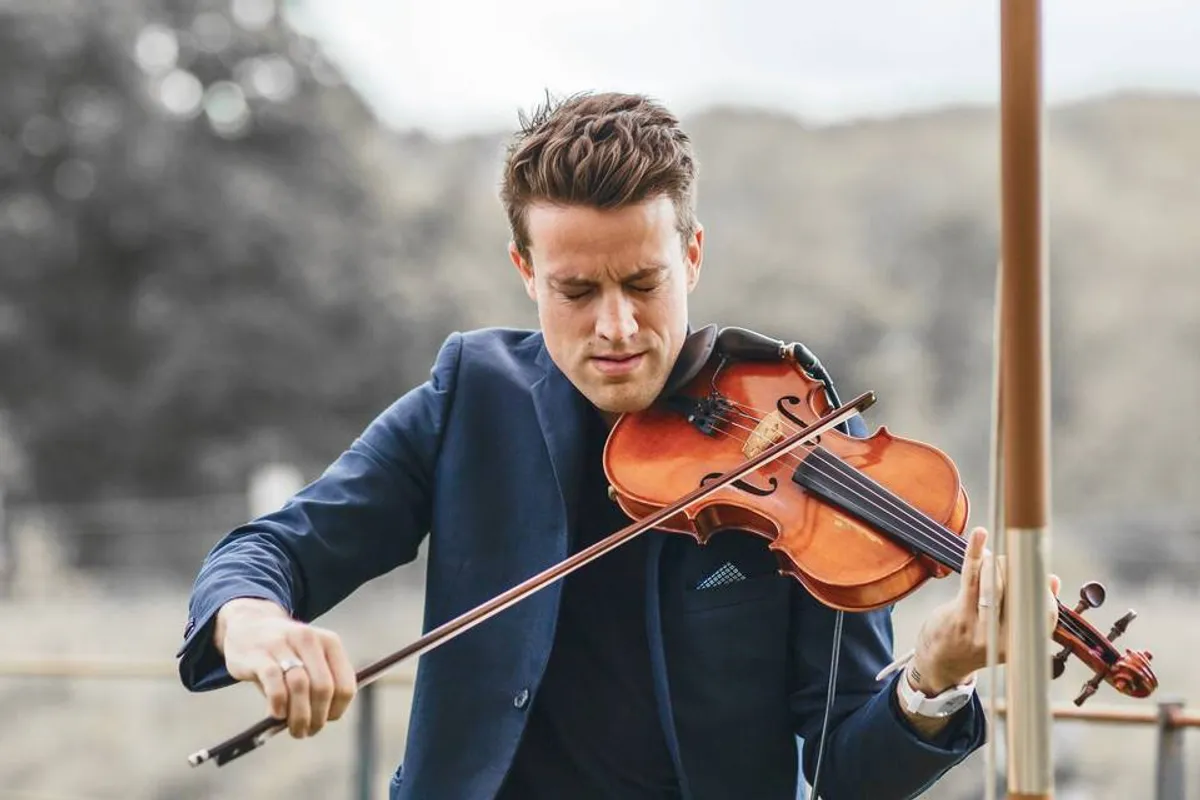 Joel Grainger (Live Looping Violinist) photo 8