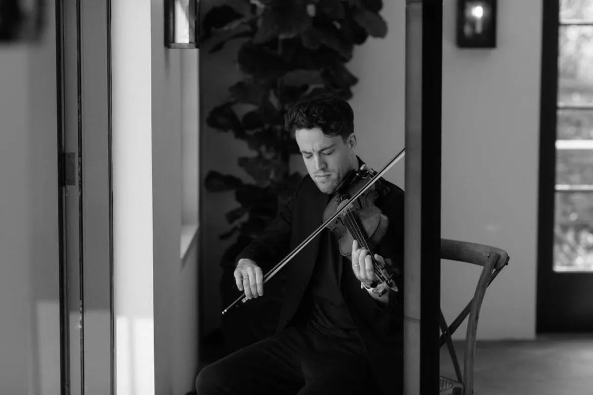 Joel Grainger (Live Looping Violinist) photo 7