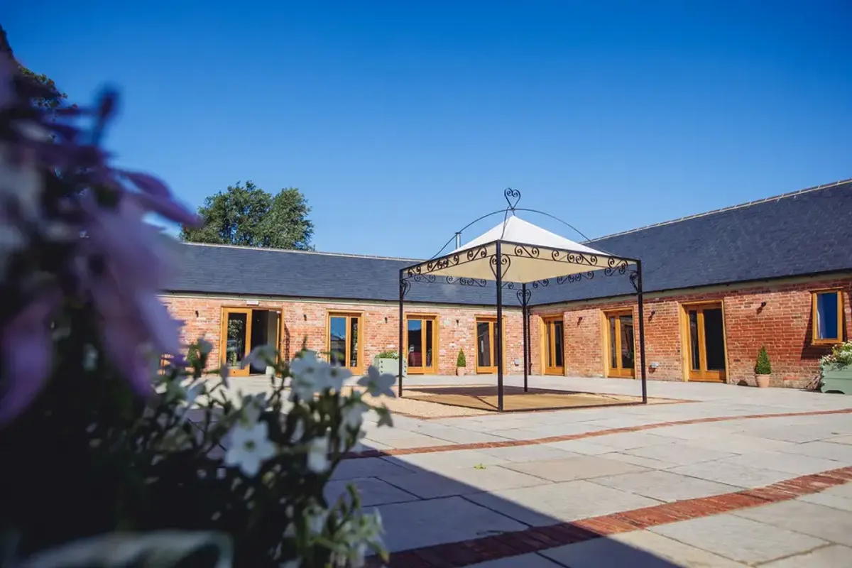 Apton Hall photo 11