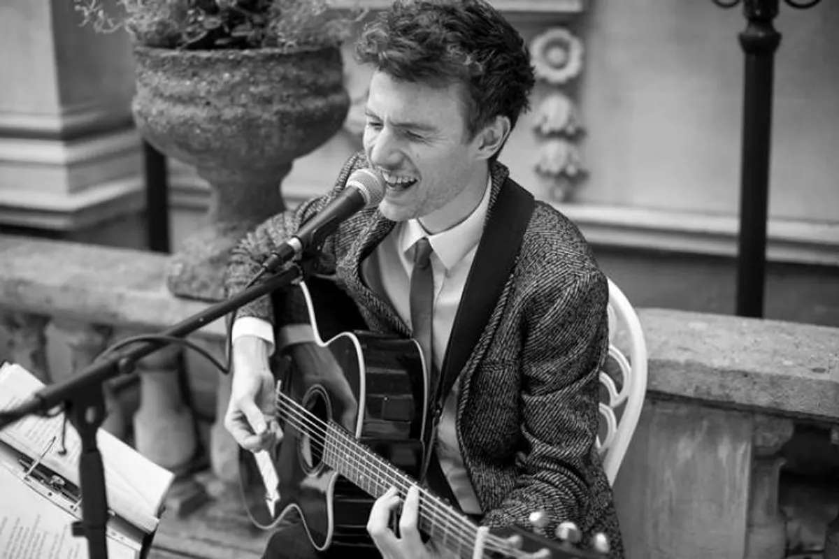 Joe Garvey - Singer/Guitarist photo 6