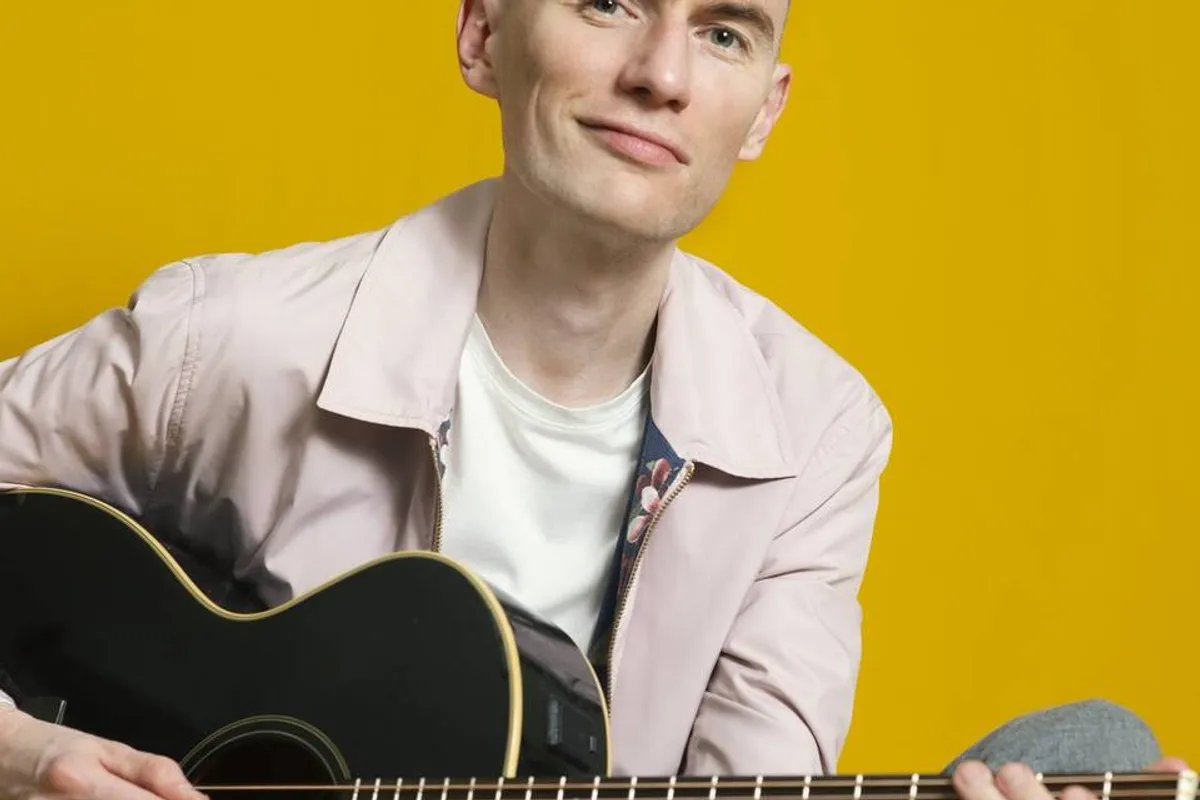 Joe Garvey - Singer/Guitarist photo 4