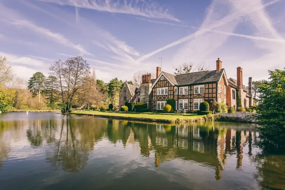 Brinsop Court Manor House and Barn, wedding venue in Herefordshire, UK