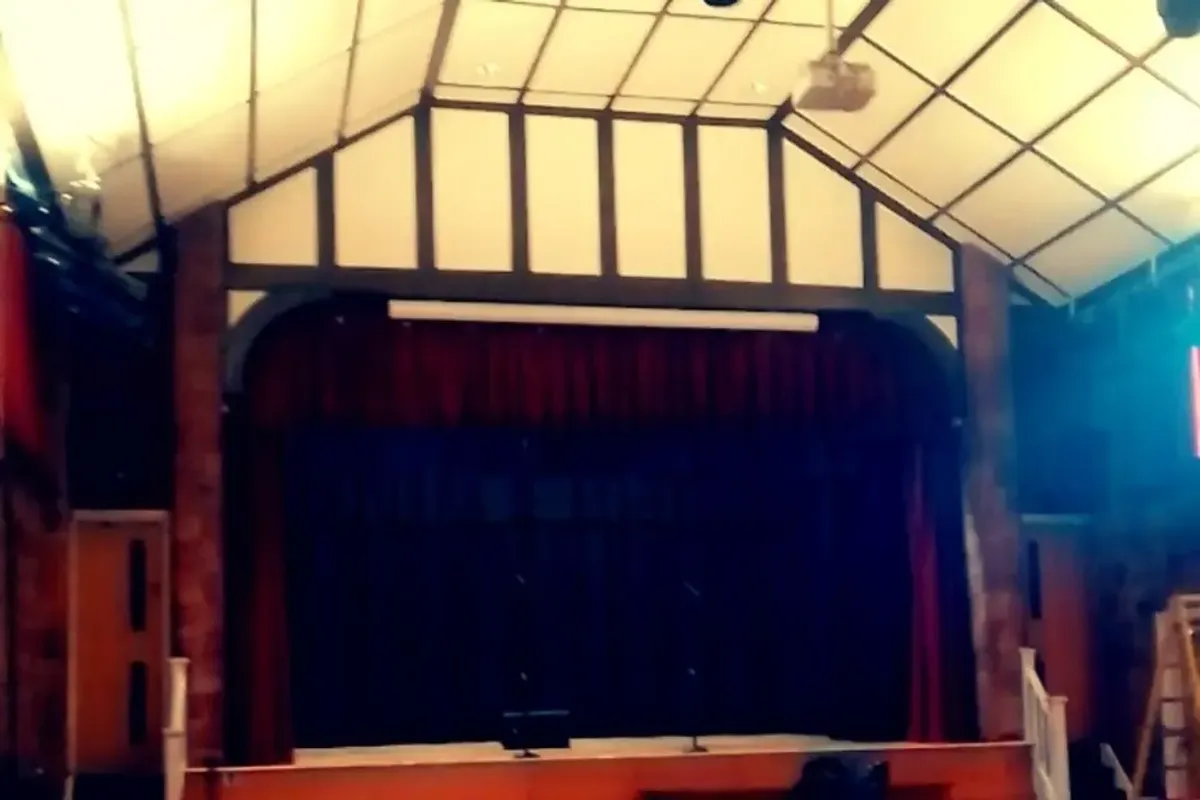 Suzie The Wedding Singer photo 2