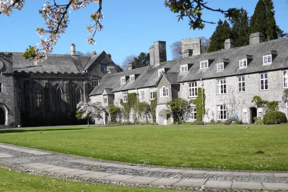 Dartington Hall photo 6