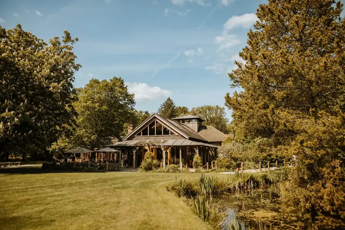 The Oak Tree of Peover, wedding venue in Cheshire, UK