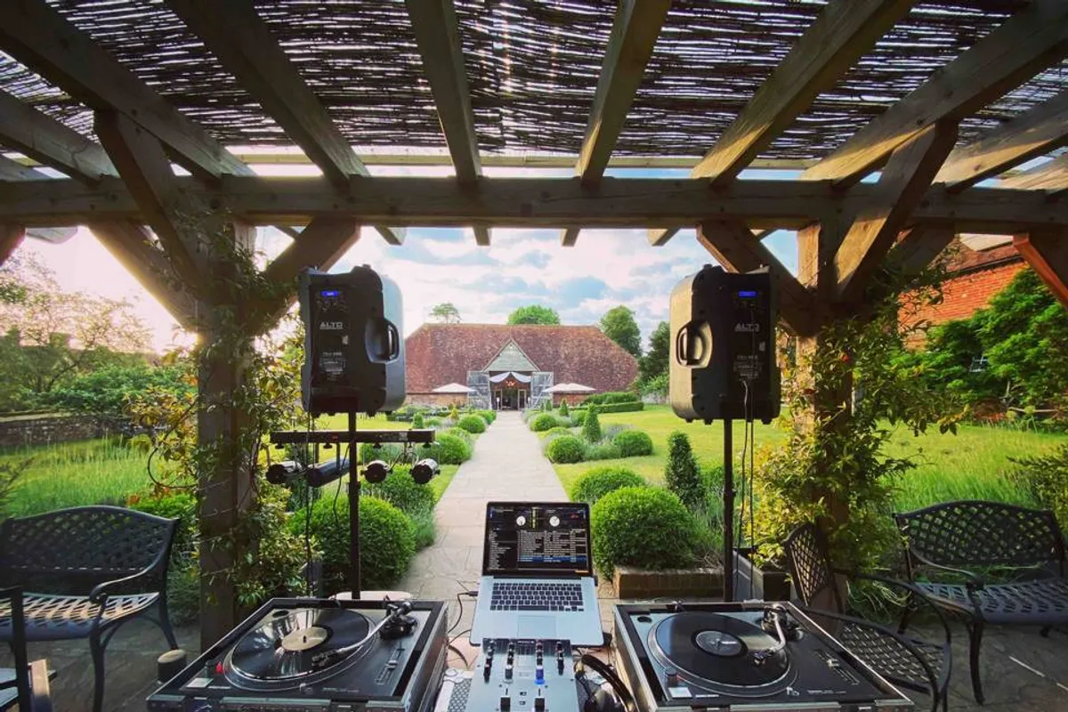 Festival Wedding DJs photo 4
