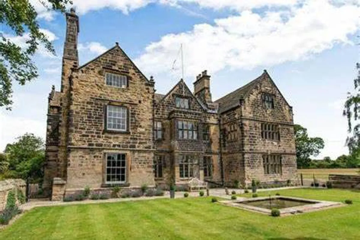 Hodroyd Hall photo 7
