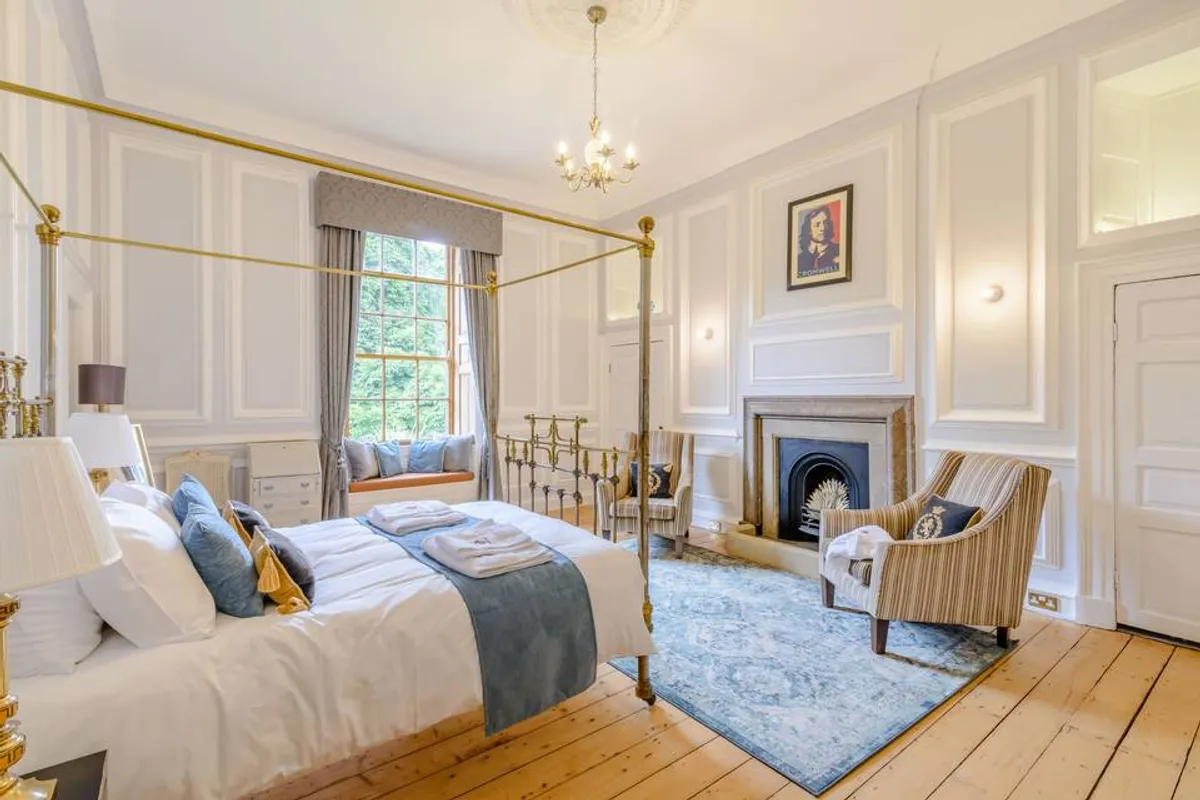 Hodroyd Hall photo 6