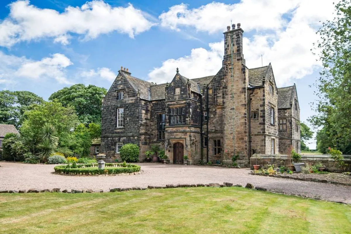 Hodroyd Hall photo 9