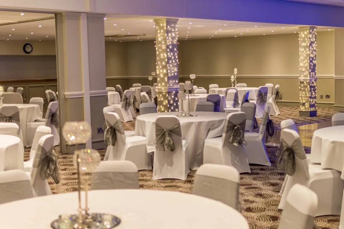 Holiday Inn Leeds Garforth photo 8
