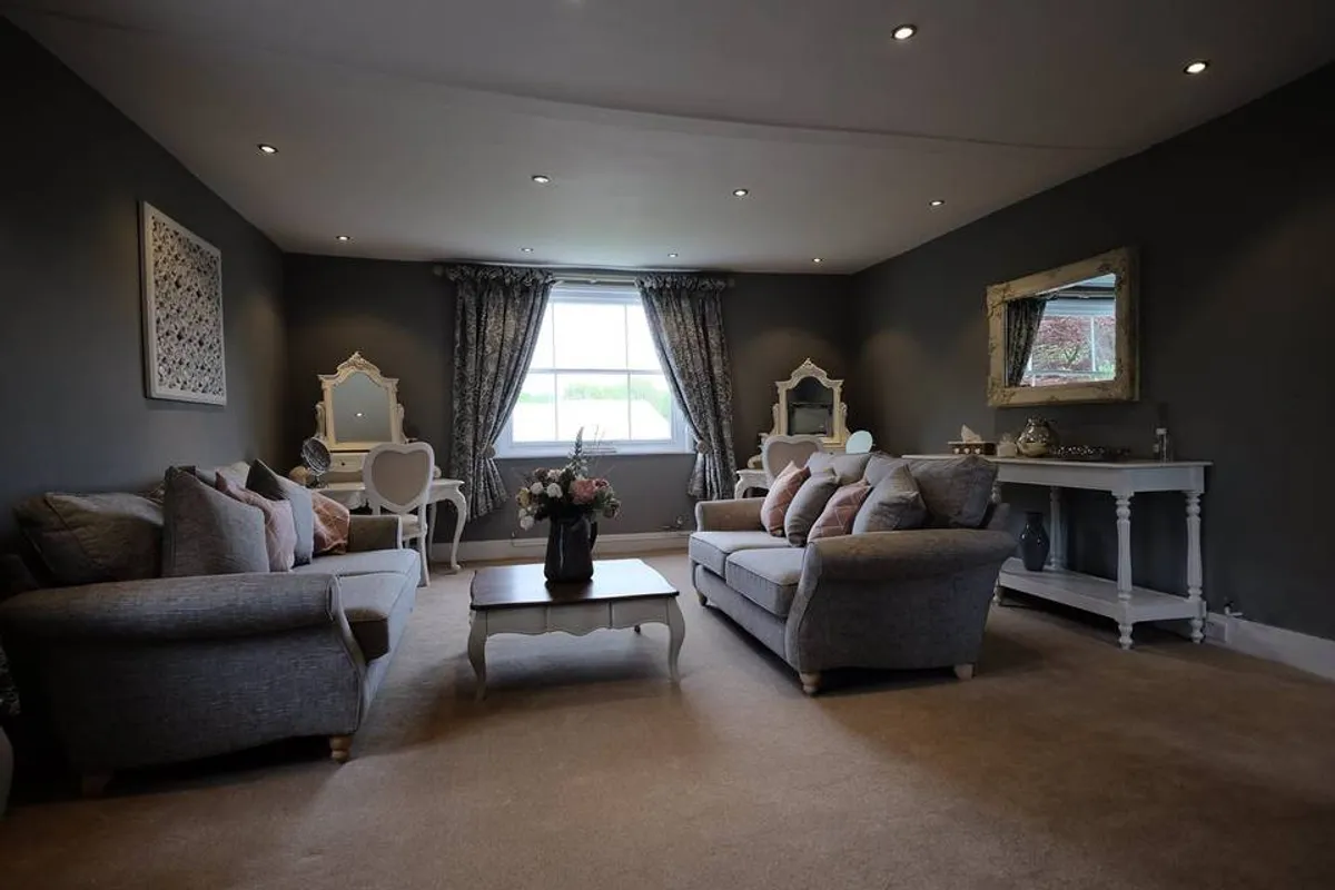 Newland Hall photo 7