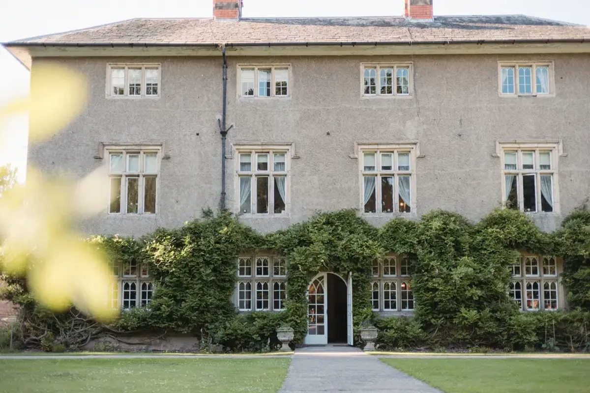 Woodborough Hall, wedding venue in Nottinghamshire, UK