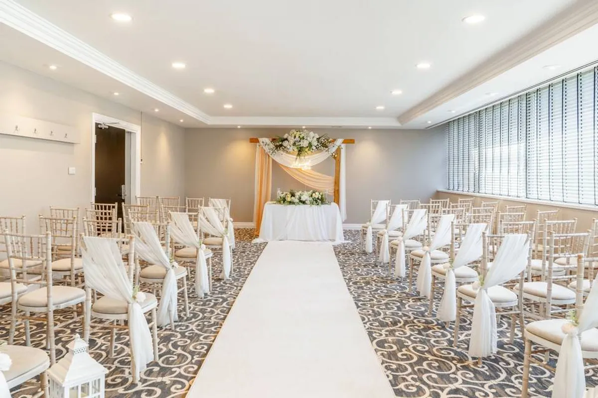 Daresbury Park Hotel photo 3