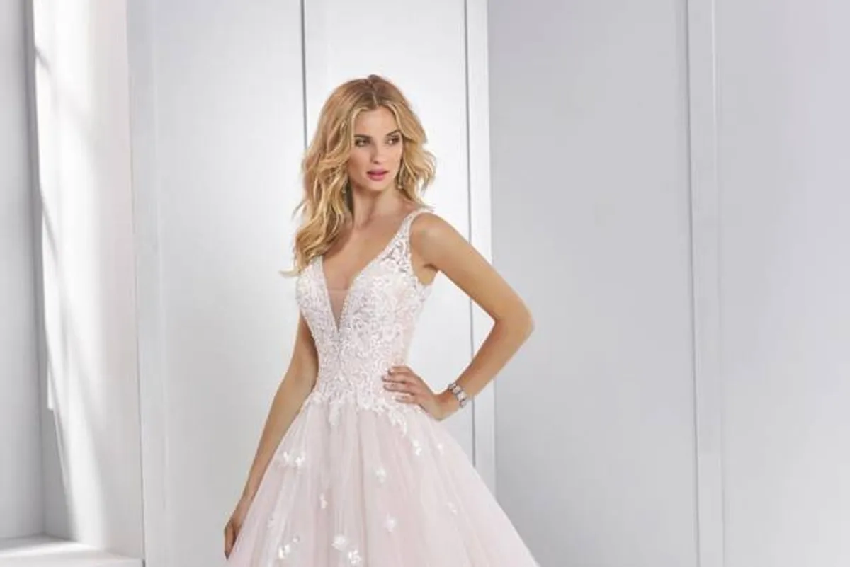 Aurelle Bridal photo 8