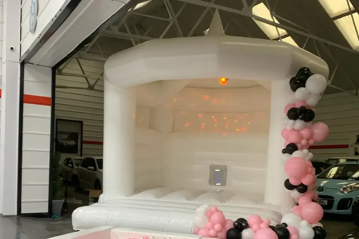 FunBounce Entertainments — entertainment & photobooths in West Yorkshire, UK
