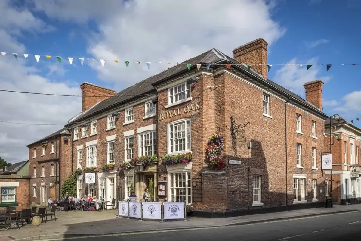 The Royal Oak Hotel photo 6