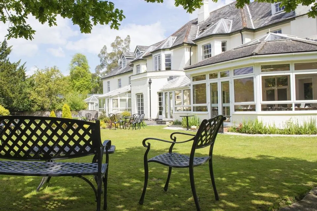 Woodlands Hotel photo 2