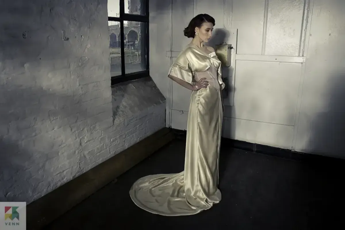 Silvia Hoya-Mena — bridal shops & accessories in Greater Manchester, UK