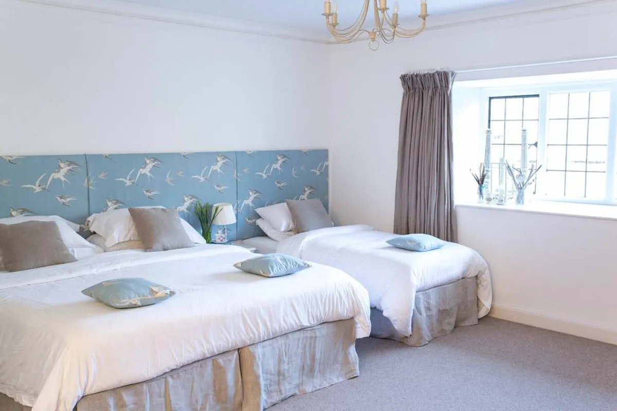 Pickwell Manor photo 2