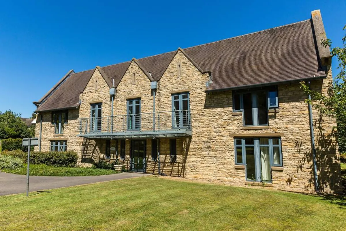 Middle Aston House photo 5