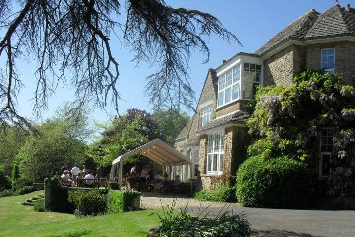 Middle Aston House photo 11