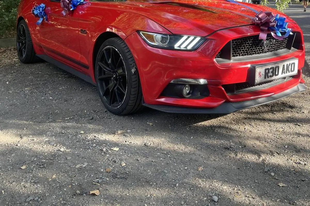 Red Mustang Wedding Car Hire London photo 8