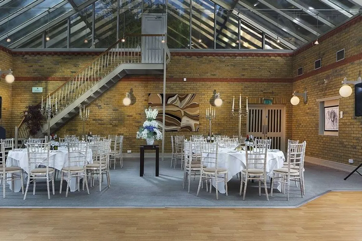 Brandshatch Place Hotel & Spa photo 1