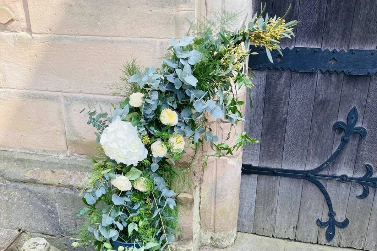 Lisa Flowers Floral Design photo 2