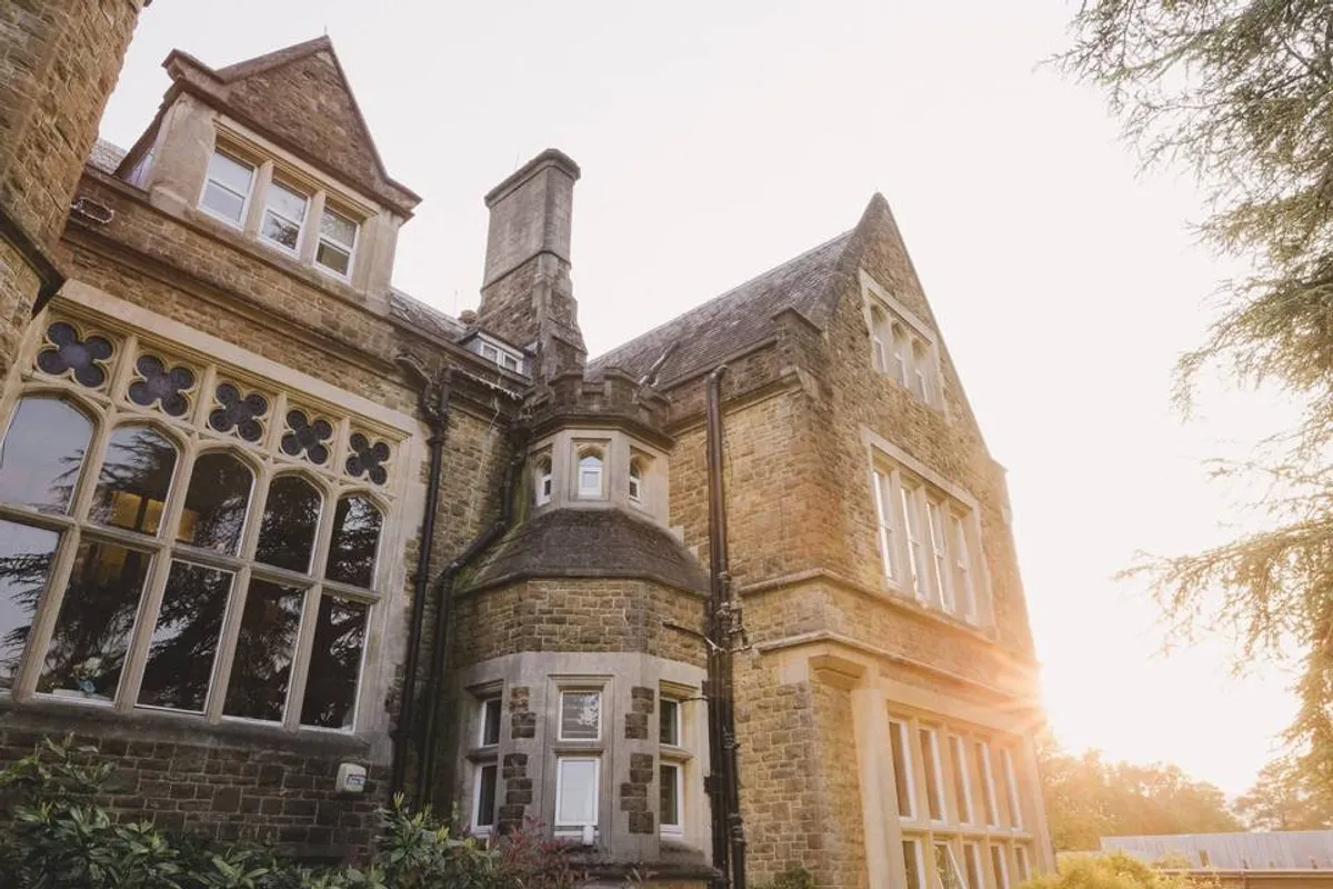 Hartsfield Manor photo 1