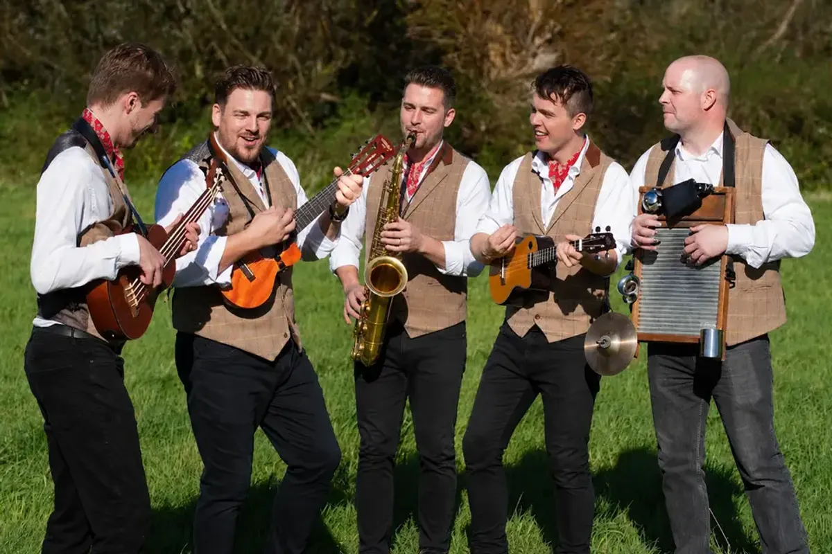 The Love Actually Band photo 2