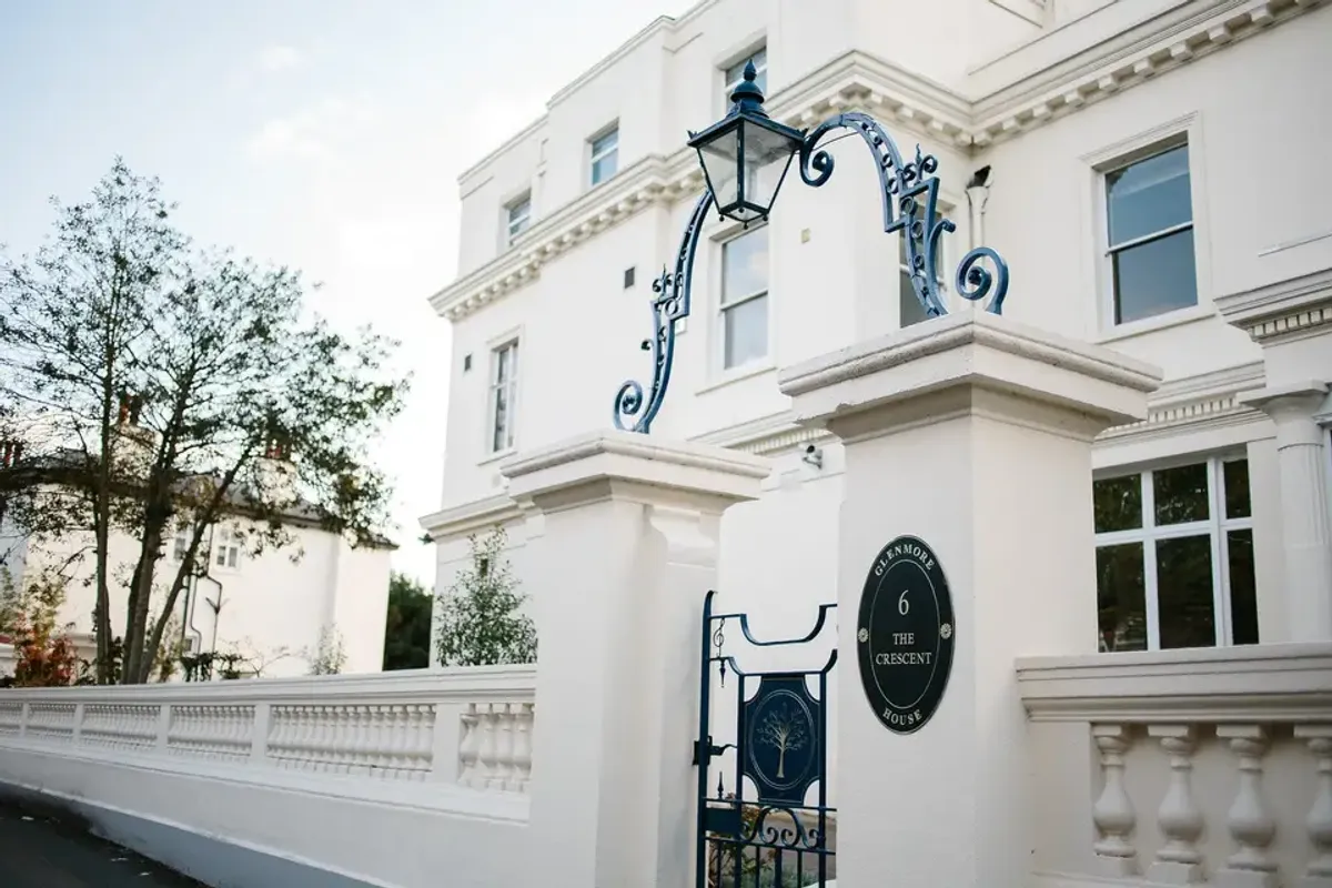 Glenmore House, wedding venue in Surrey, UK