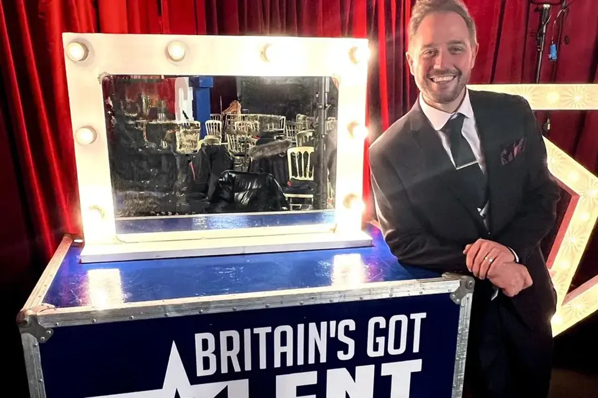 Tim Lichfield | Magician & Entertainer photo 8