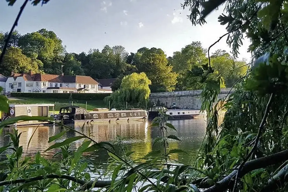Shillingford Bridge Hotel, wedding venue in Oxfordshire, UK