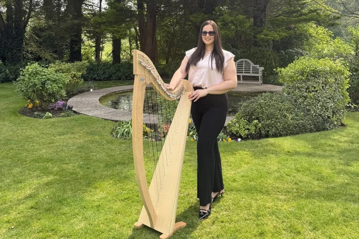 Hristina Harpist photo 2