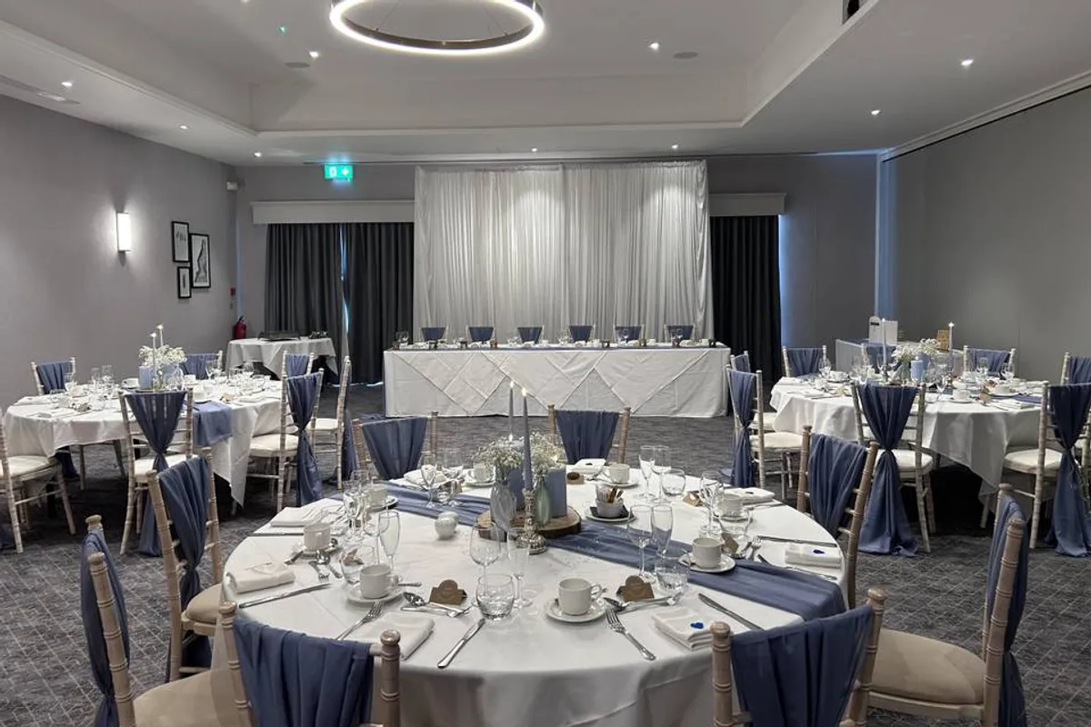 Eastwood Hall photo 6