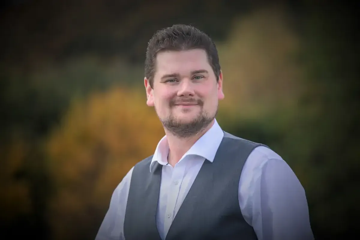 South Wales Celebrant photo 2