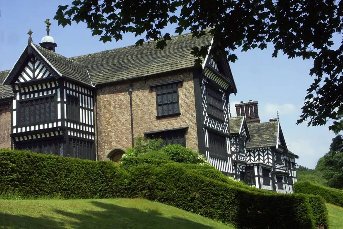 Bramall Hall photo 11