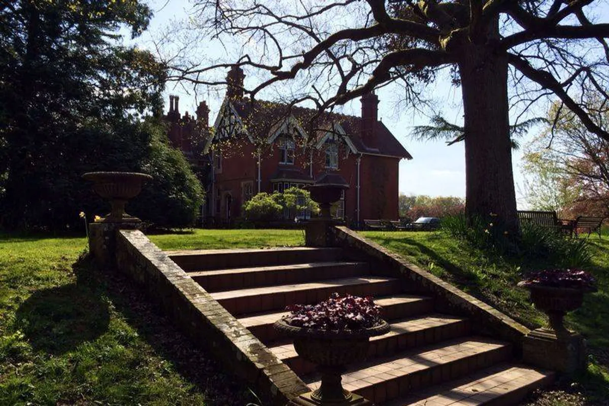 Gaveston Hall photo 6