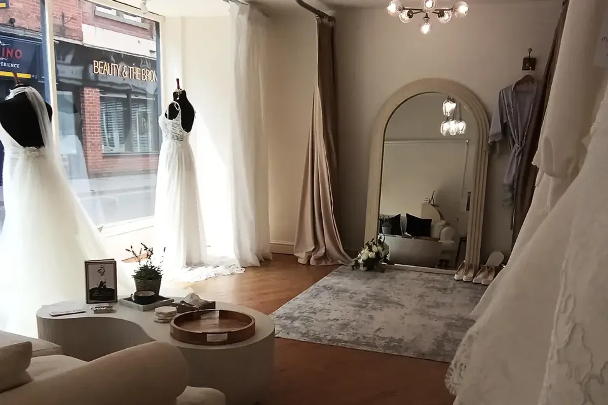Eterna Bella — bridal shops & accessories in Nottinghamshire, UK