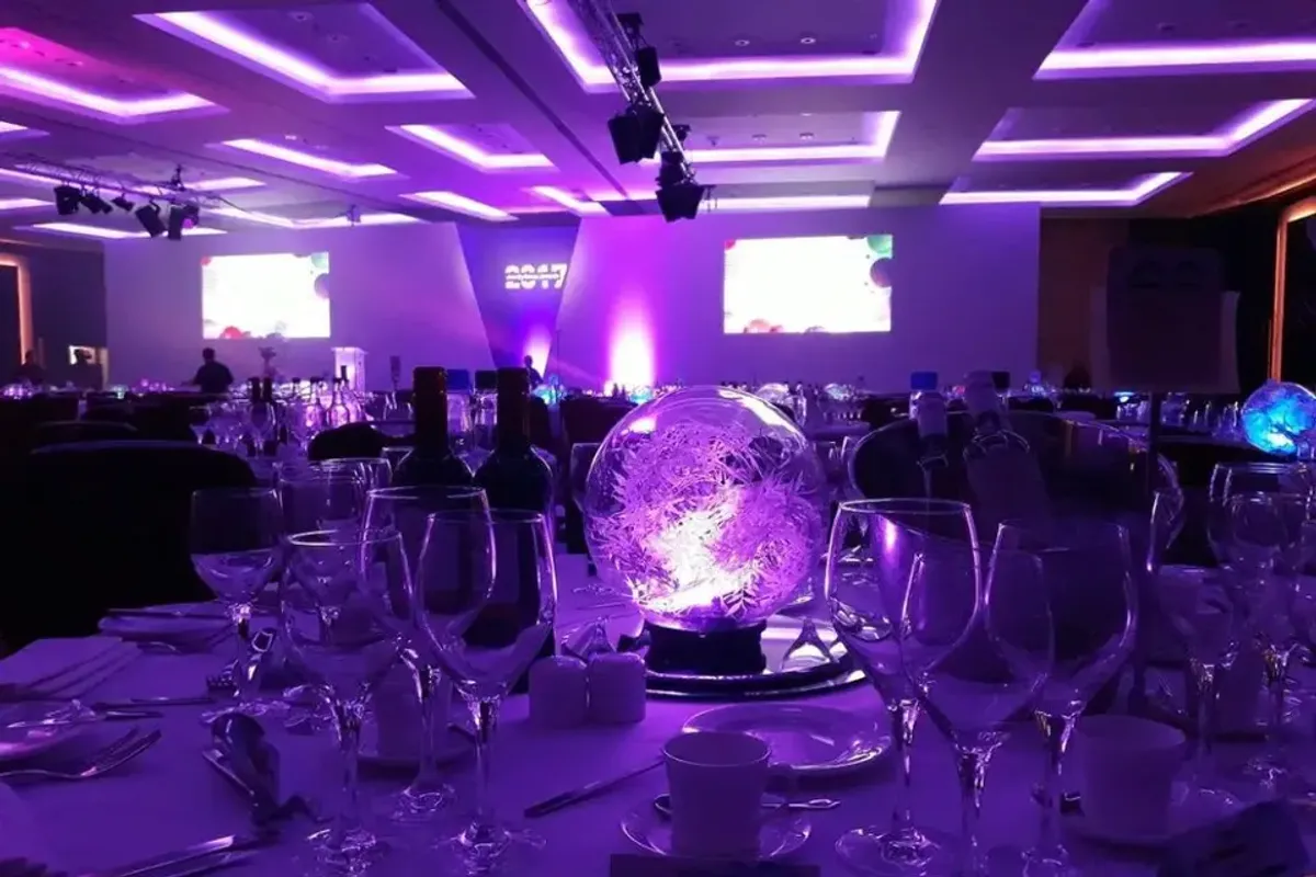 J R Centrepieces photo 8