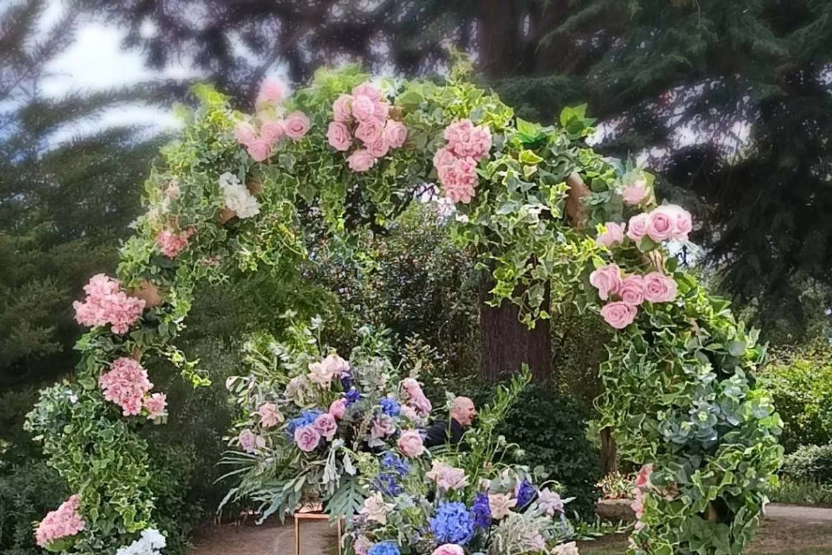 Fresh Flower Scent photo 3