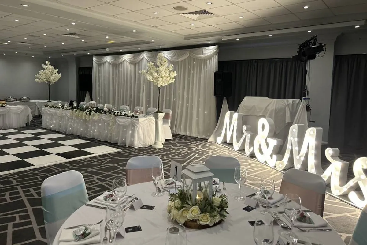 Village Hotel Club Warrington photo 9