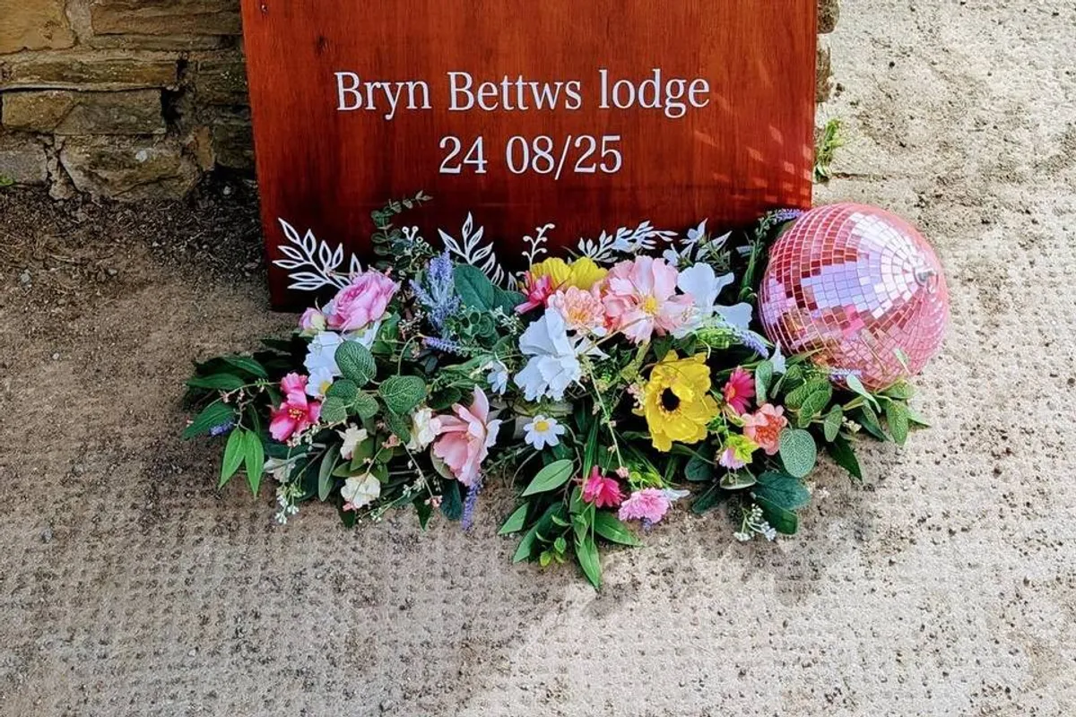 Cwtch Ceremonies photo 5