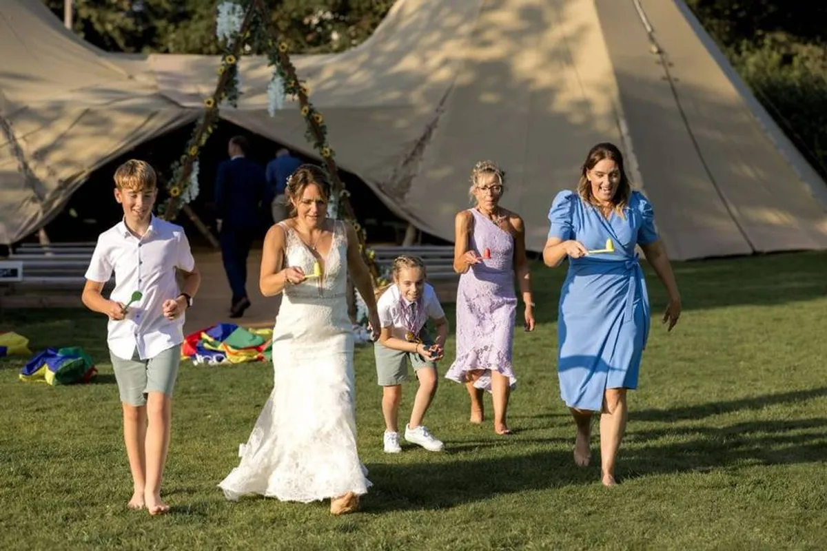 Swan Tipis photo 10
