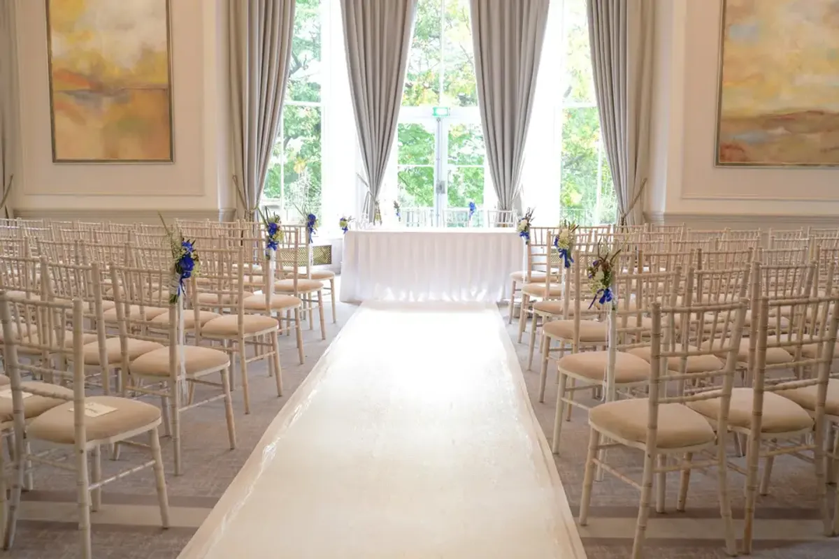 Oatlands Park Hotel photo 8
