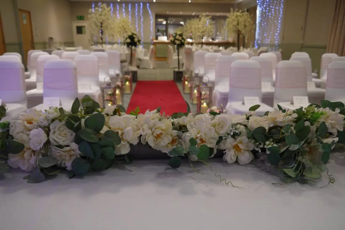 Holiday Inn Leeds - Wakefield photo 1