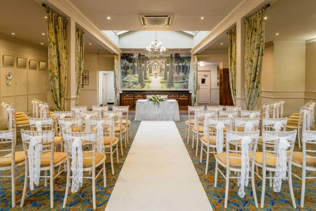 Reigate Manor photo 6