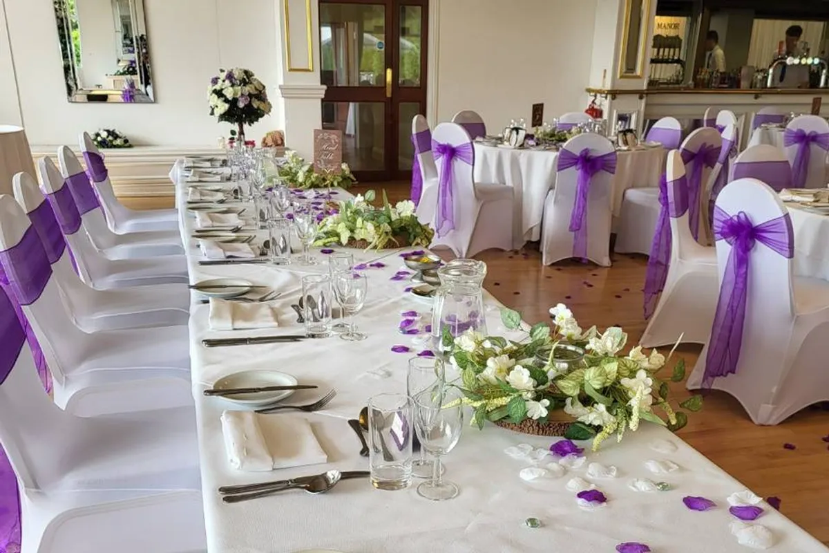 Manor Hotel photo 1